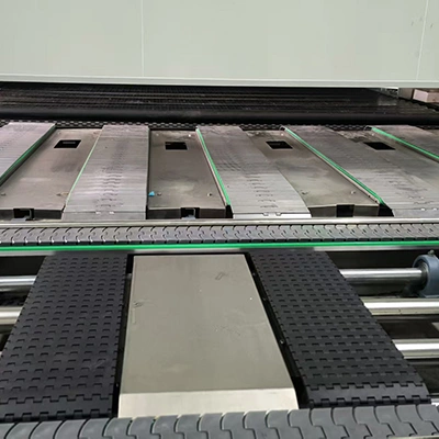 Automatic oven infeed unit