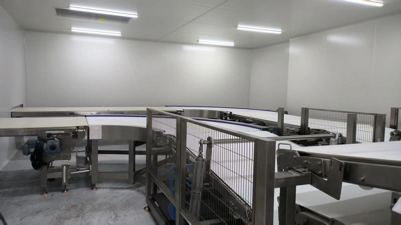 Turning belt conveyor